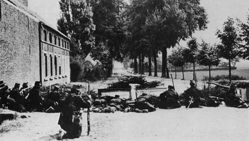 belgian soldiers defending louvain